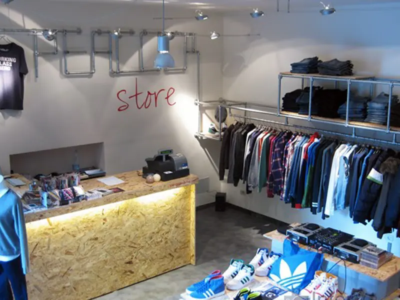 Shopfitting Display Shop Fitting and Garment Displays
